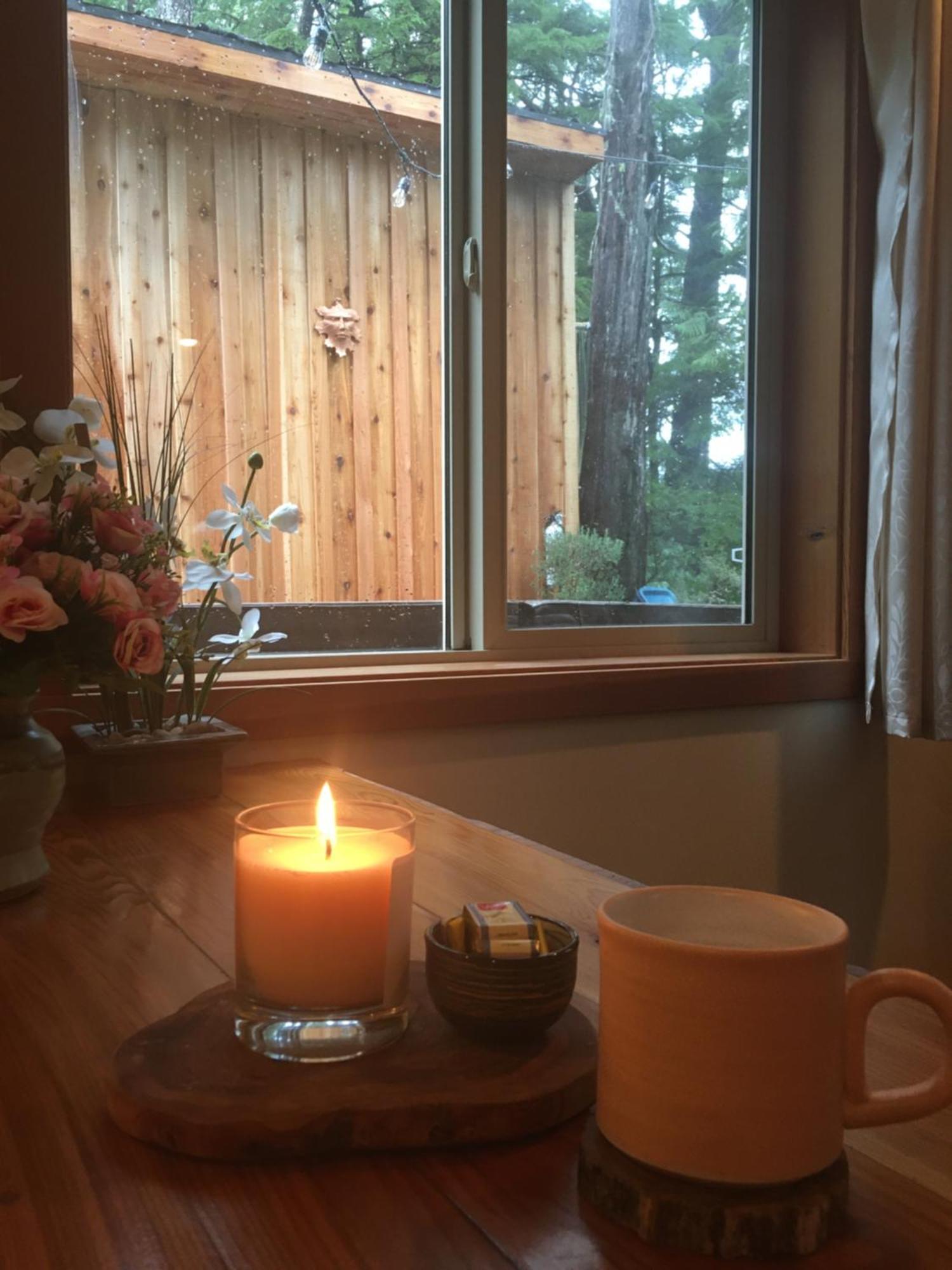 Forest Sweet Retreat Hot Tub & Wood Fired Sauna Ucluelet Bagian luar foto